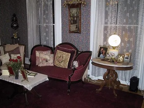 Bellinger Rose Bed & Breakfast