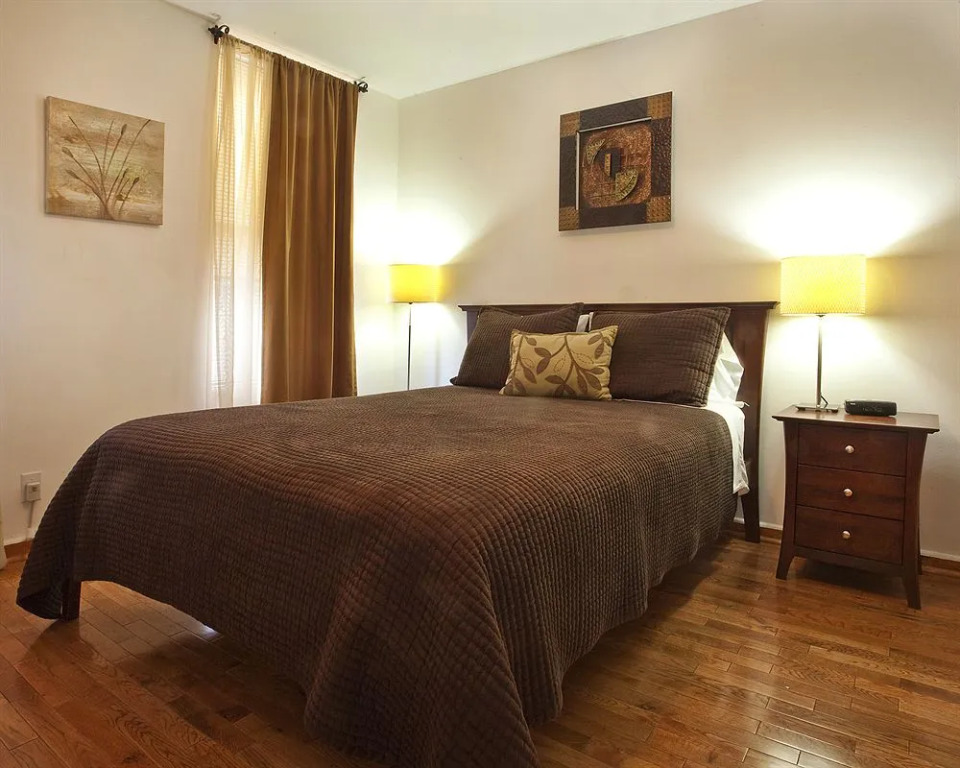 Upper Yorkville Suites