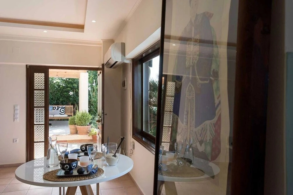Luxury Seaview Apartment, 60sec Walk To Beach!