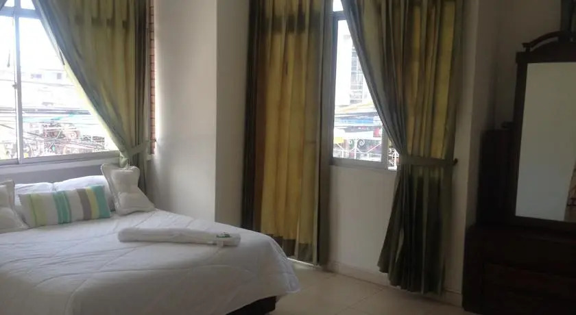 Hotel Lirio Blanco