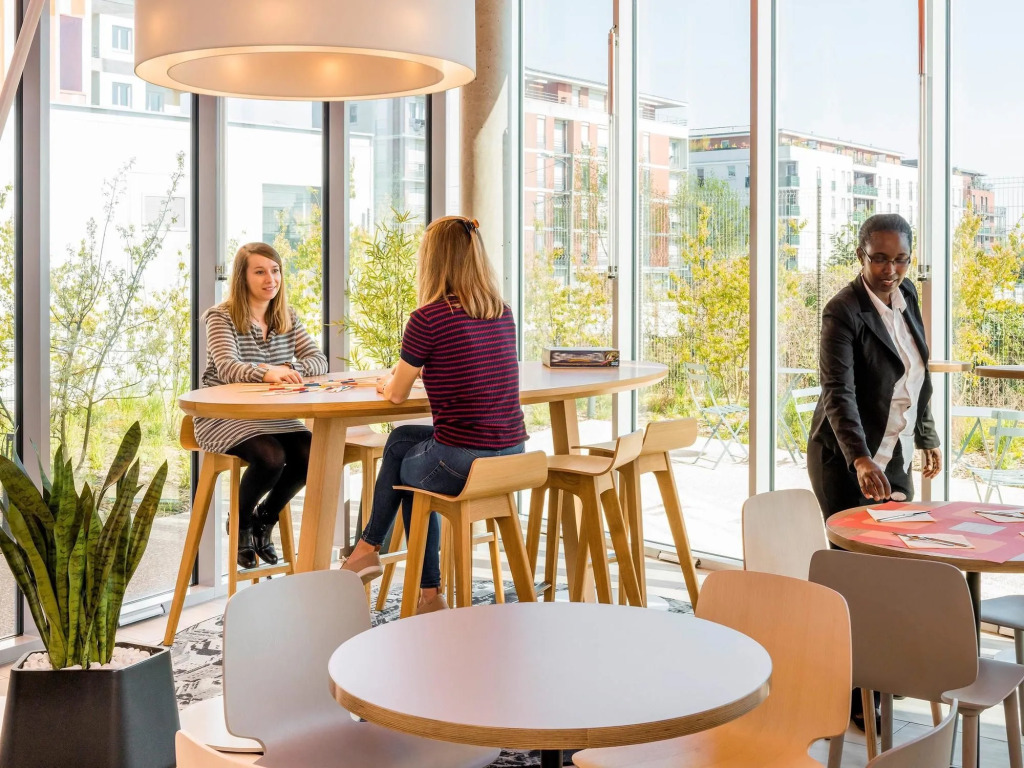 Aparthotel Adagio Access Paris Massy Gare