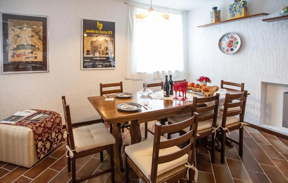 Amazing Home in Spello With Wifi and 4 Bedrooms