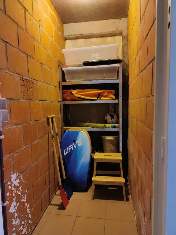 Nieuw modern appartement vlakbij strand