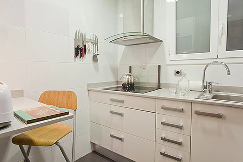 Charming 3BR & sunny Terrace in Eixample - Noname