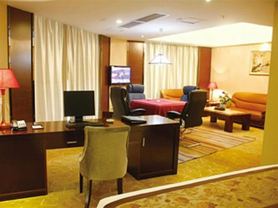 Huangqi Peninsula Hotel