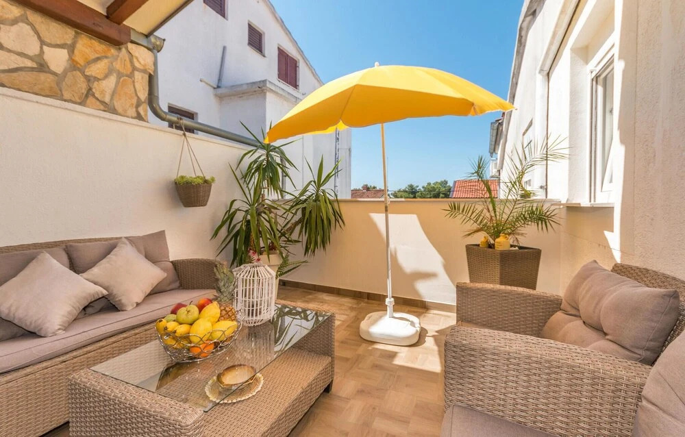 Amazing Home in Biograd With Wifi and 2 Bedrooms