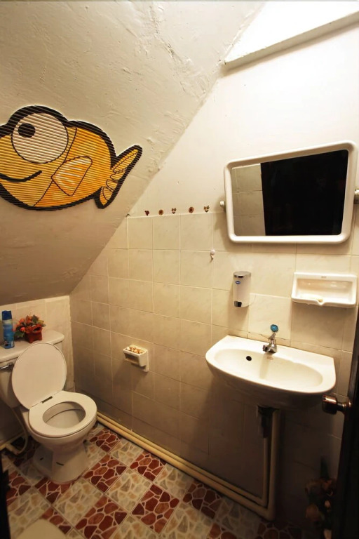 Be Beez Cafe and Guesthouse