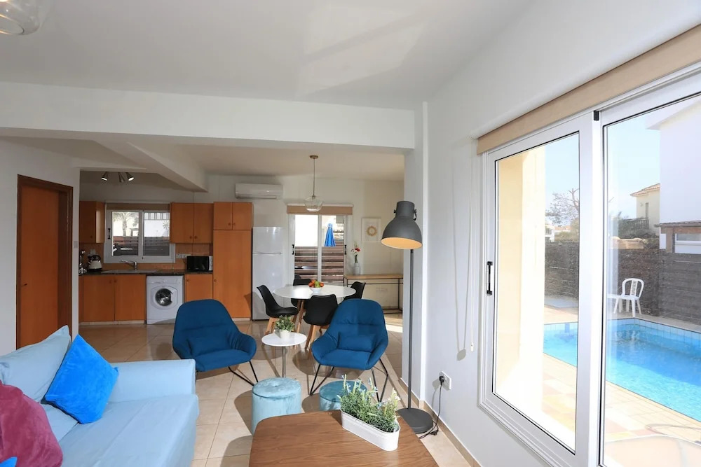 Seabreeze Villa No 4