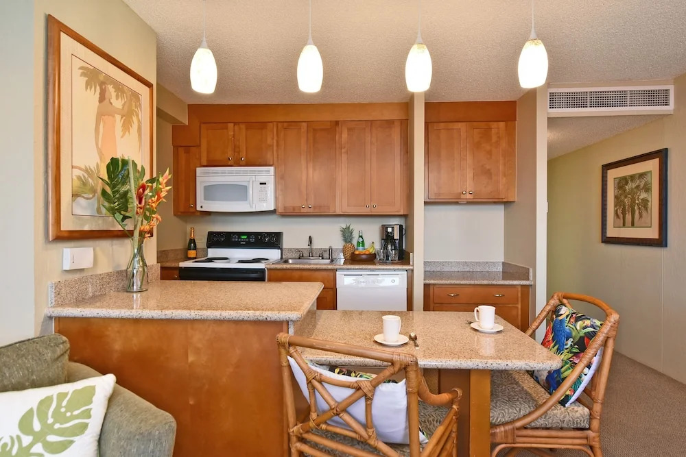 Kaanapali Shores 836 condo