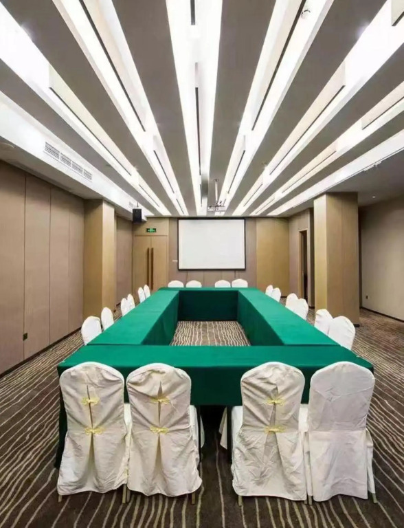 Xierdun Yixuan Hotel