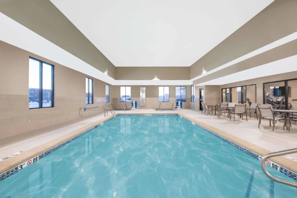 Hawthorn Suites by Wyndham Fargo