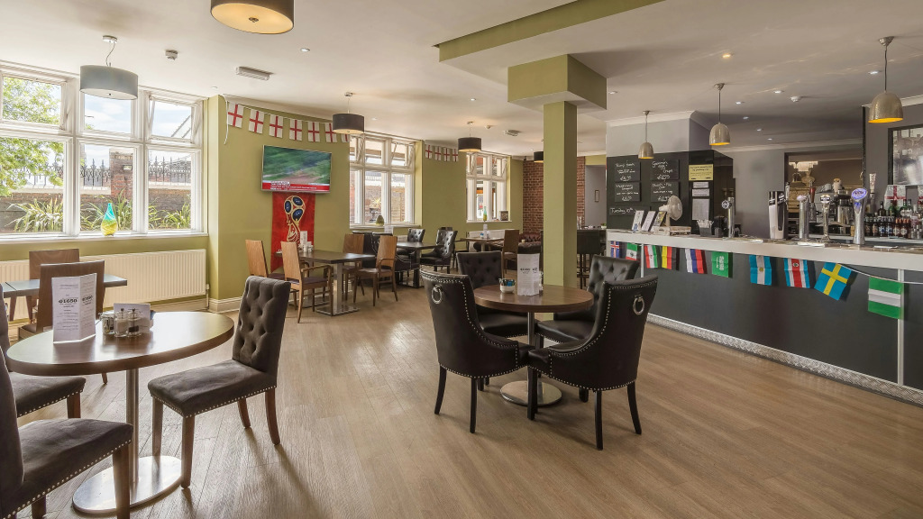 Belvilla Crewe Arms Hotel