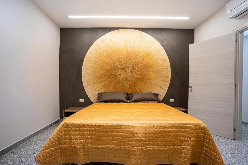 Mola’s Square House