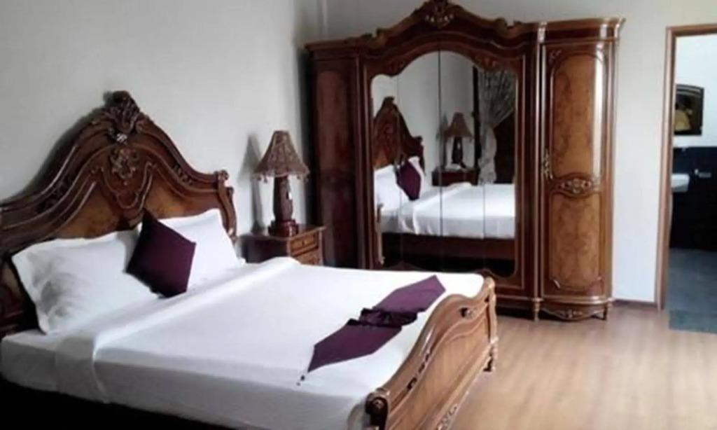 Tiger Hotel
