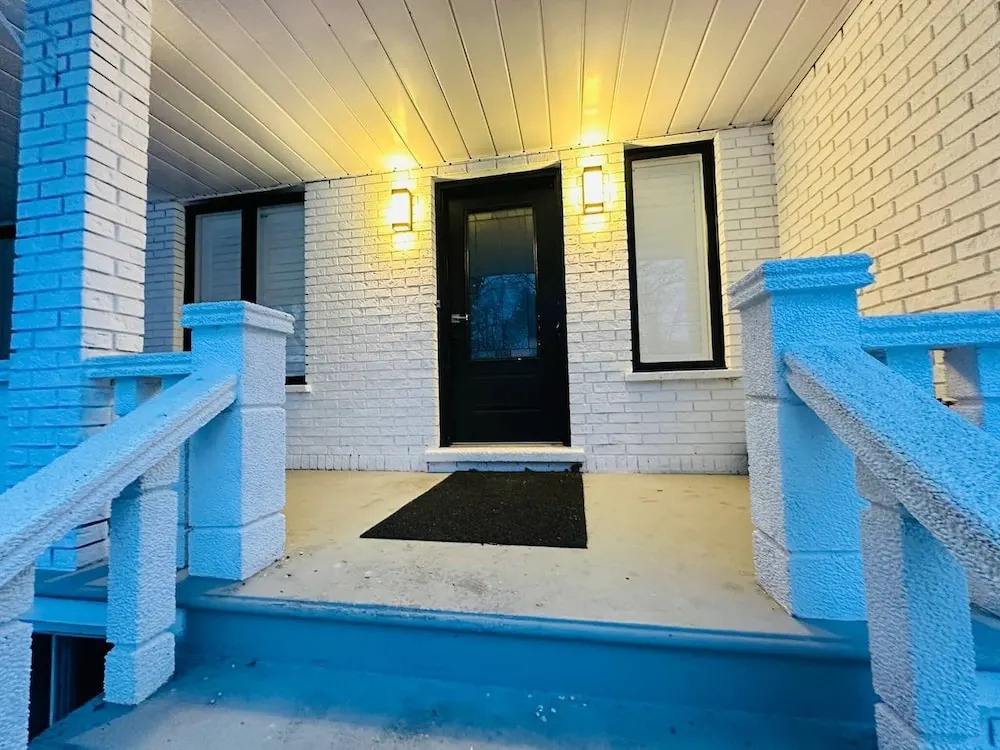 Cozy Modern 3BR With Free Parking Fast Wifi