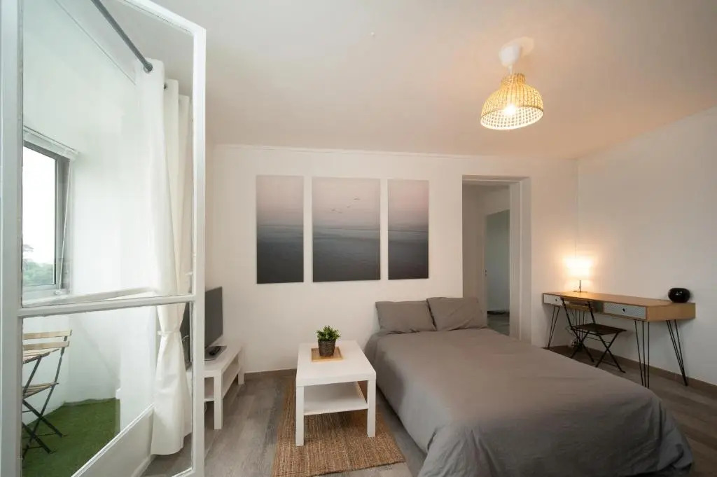 Appartement tout équipé parking balcon 2 chambres