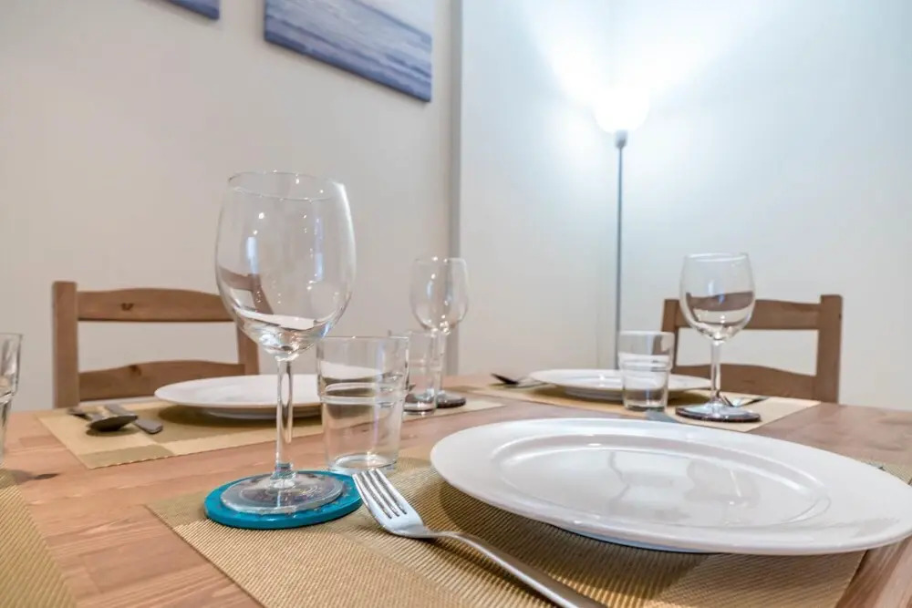 Luxe 1BD Sleeps 4 Parking Pool Gym