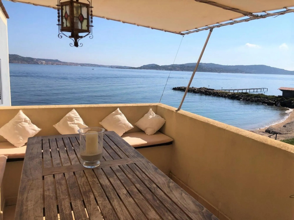 Apartment 11 Centro – TWO ROOM LOFT APARTMENT WITH SEASIDE VIEW.-11C PORTO FARO