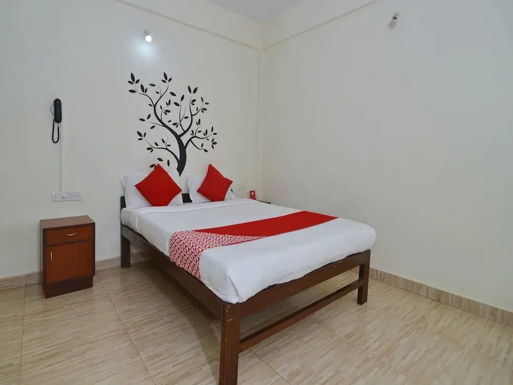 OYO Rooms Baga Saturday Night Market