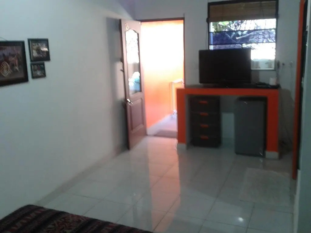 Ari Home Stay