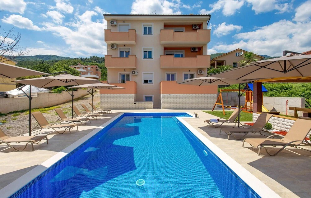 Amazing Apartment in Opric With Outdoor Swimming Pool, Wifi and 1 Bedrooms