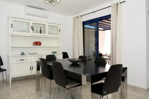Lanza Coloradas 20, heated pool