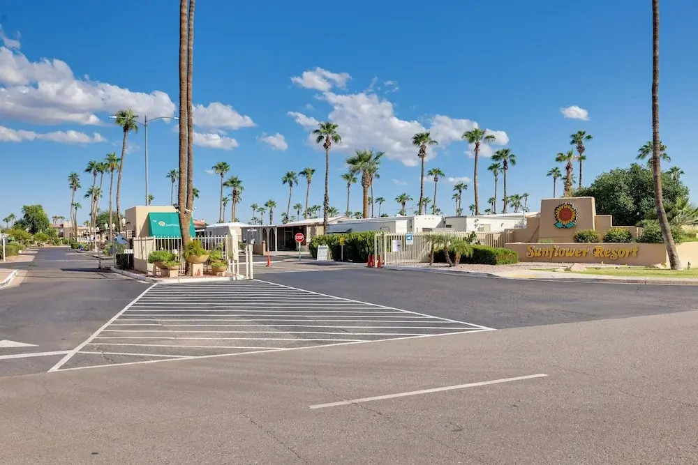 5 Mi to Surprise Stadium: Arizona Snowbird Getaway