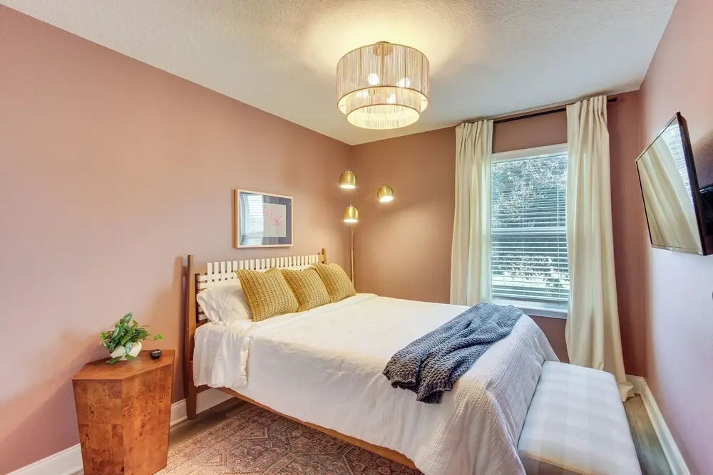 Walk to Biloxi Beach Fun! Chic & Updated Townhome