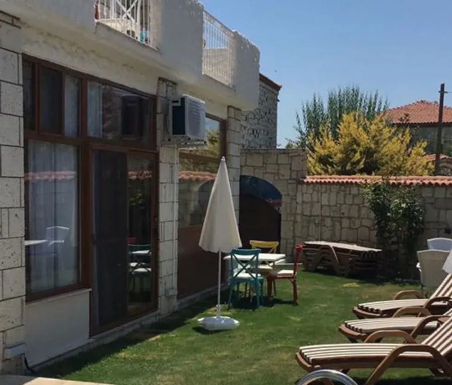 Loca Alacati Butik Otel