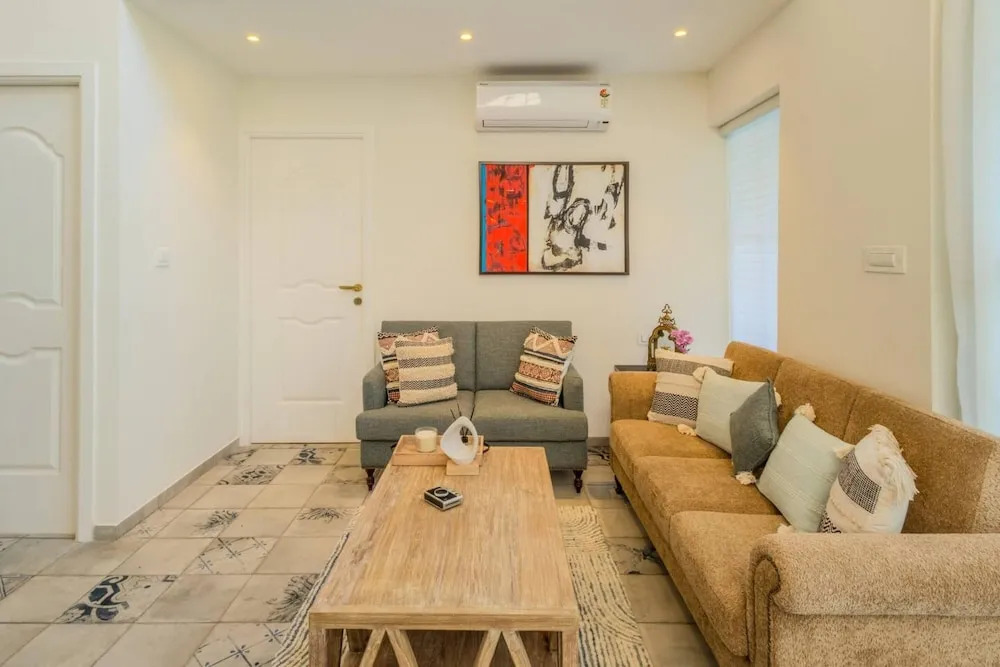 5bhk With Pool 1 5 km From Thalassa Casa Amour