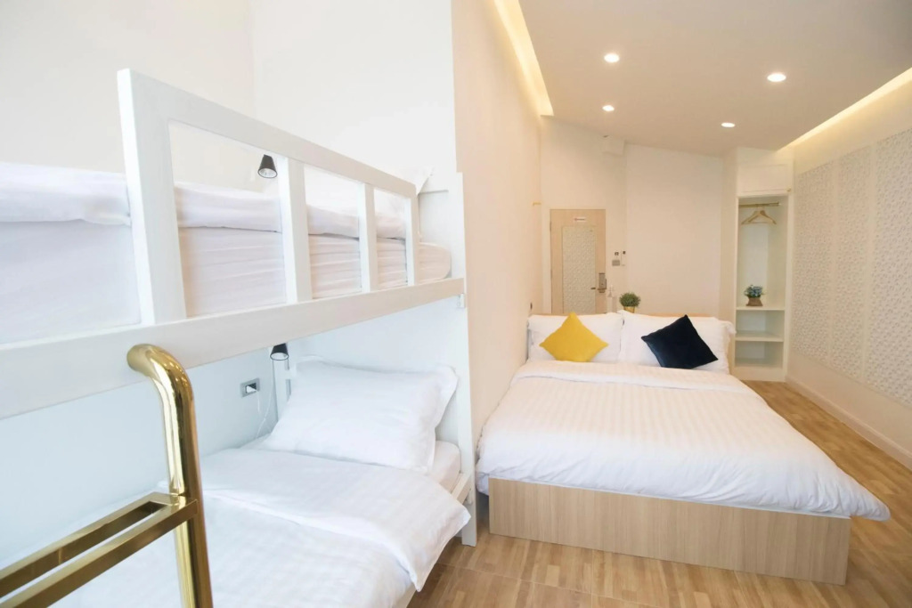 The LOL Elephant Hostel