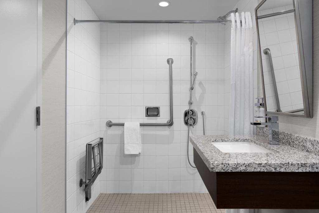 Holiday Inn Ottawa East by IHG