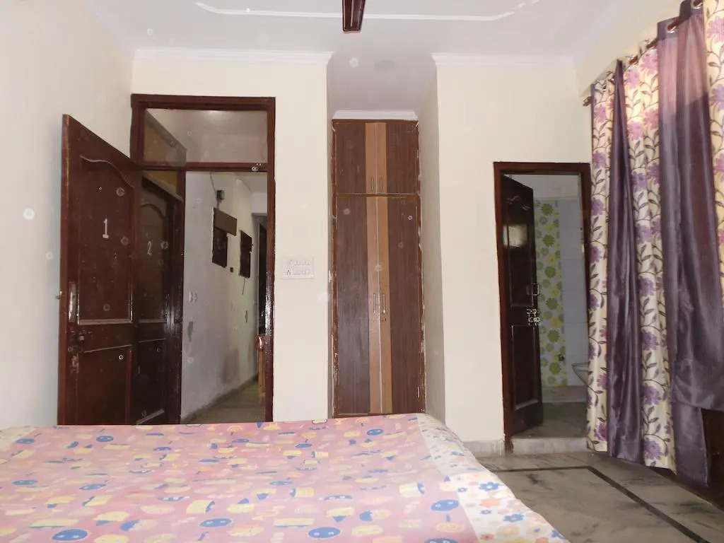 Indu PG House