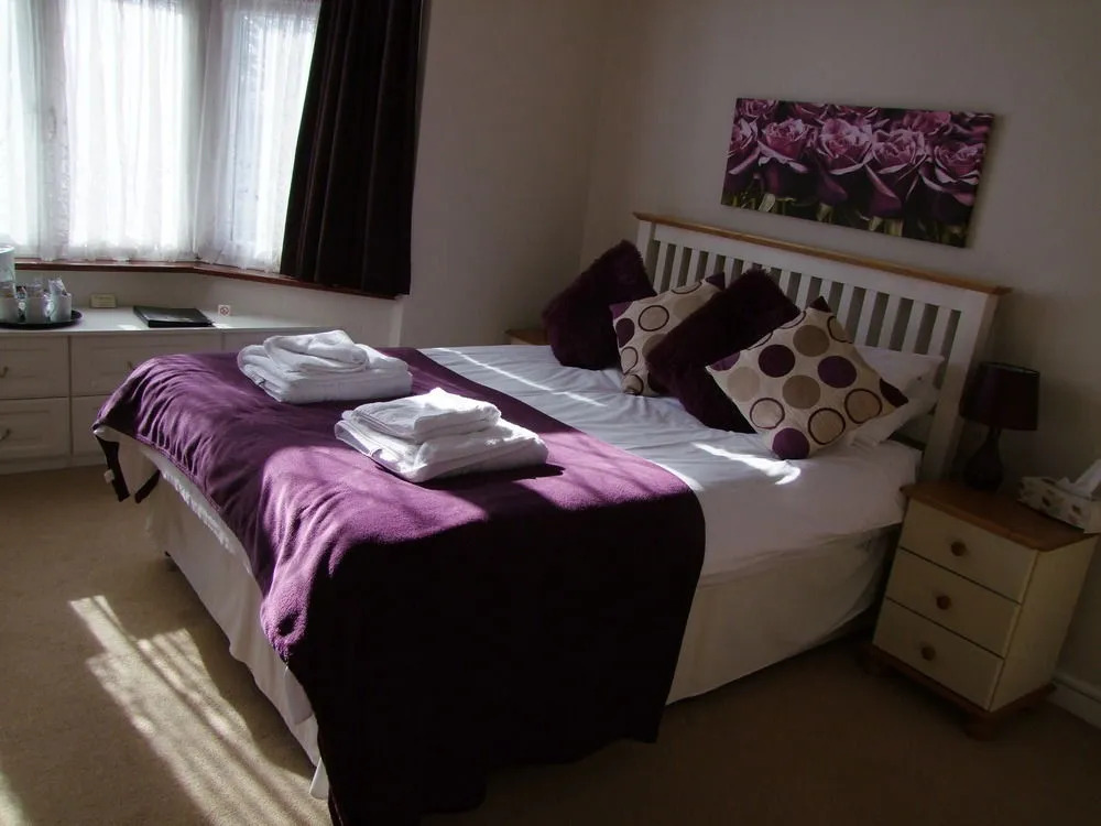 Eden End Guest House