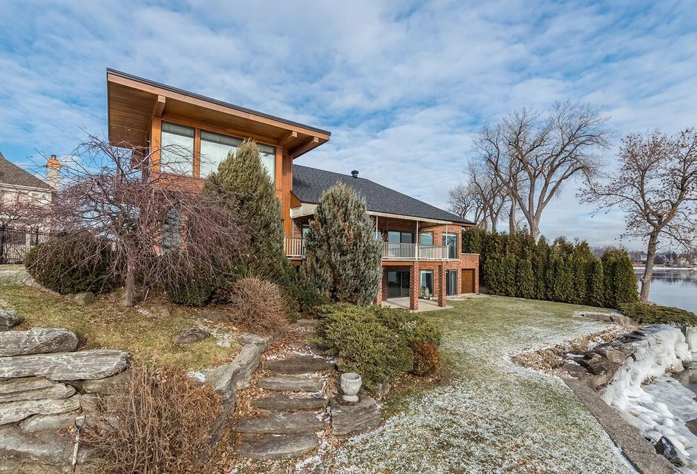 Modern Luxury Furnished, Surrounding St-Lawrence River View, Tranquil