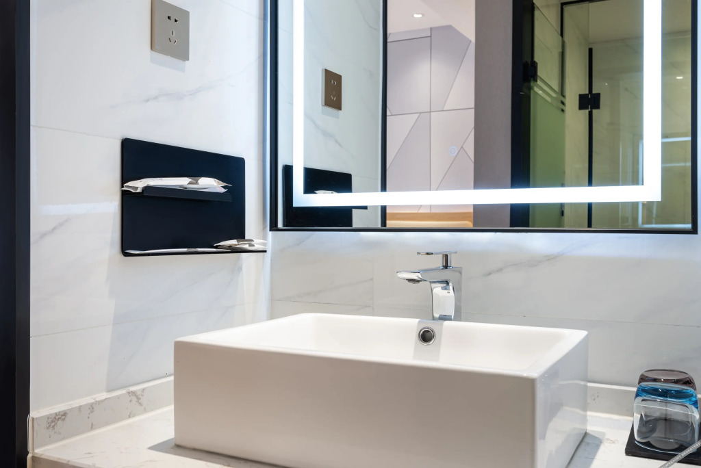 Ziheng Light Luxury Hotel (Guiyang Huaxi District Government University Town)