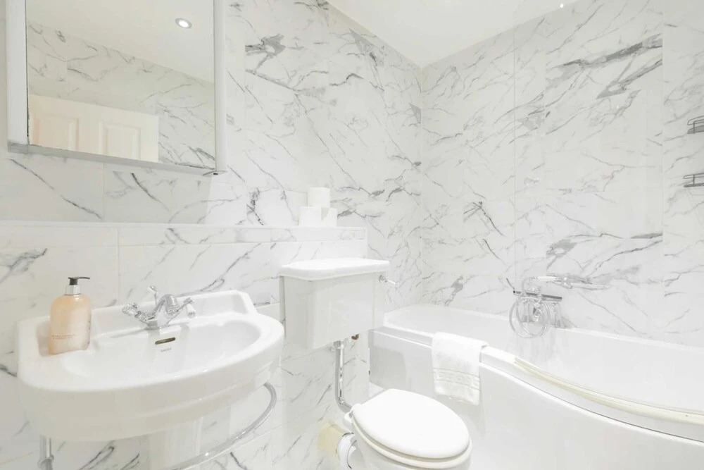 Newly Refurbished 2BD Flat - Wimbledon Village