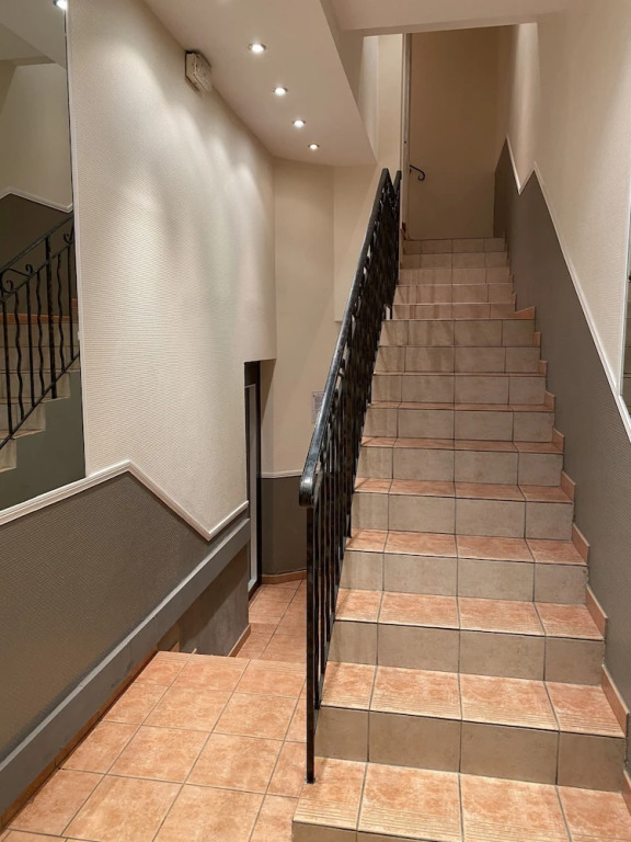 Cannes Holiday Suites 2