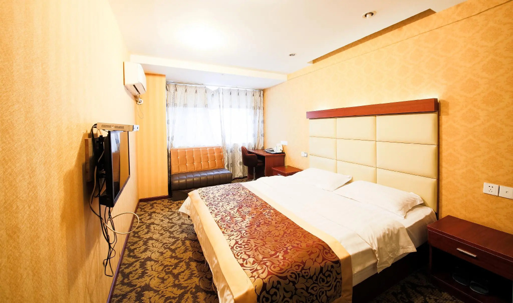 OYO Jinyi Kangzhuang Business Hotel