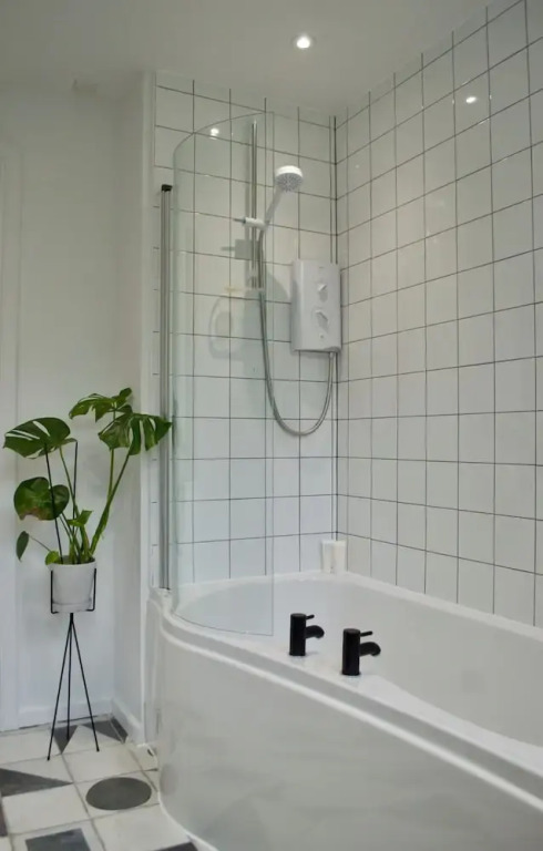 Scandi-style 1 Bedroom City Centre Apartment