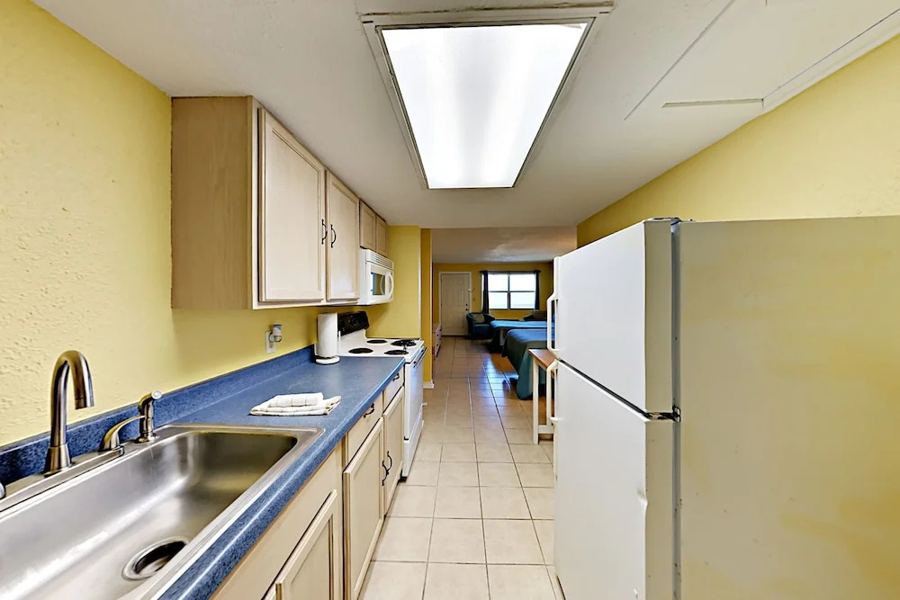 123 Sea Breeze - One Bedroom Condo