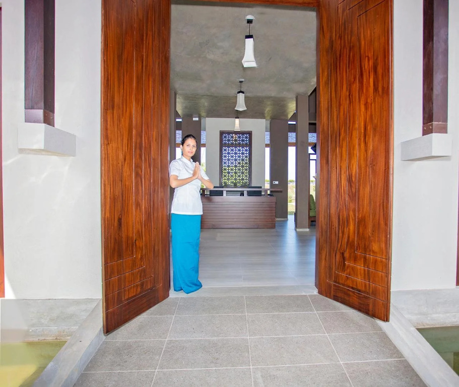 Amora Lagoon Hotel