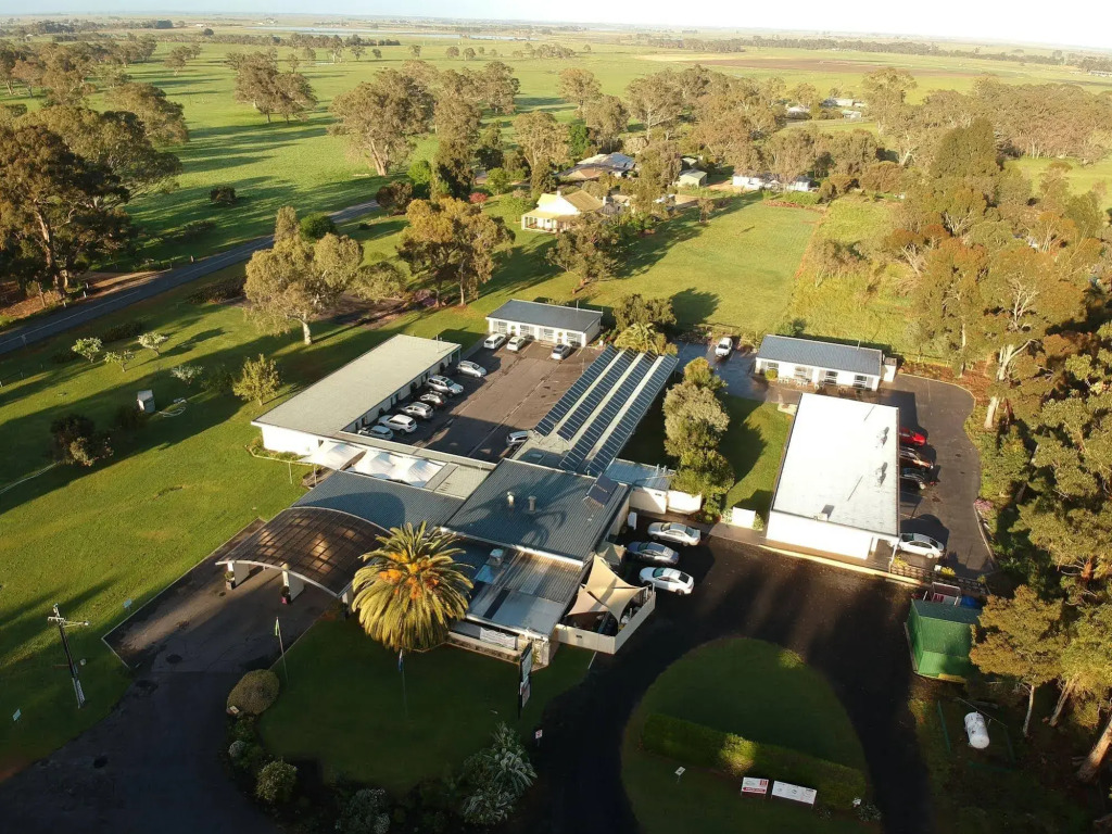 William Macintosh Motor Lodge