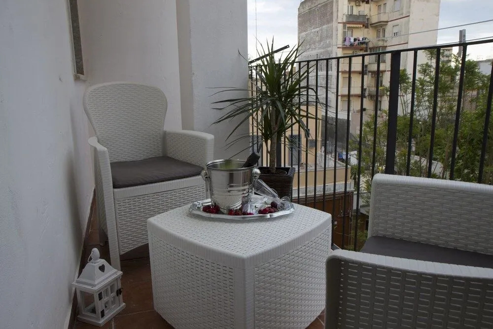 Home Syrakos