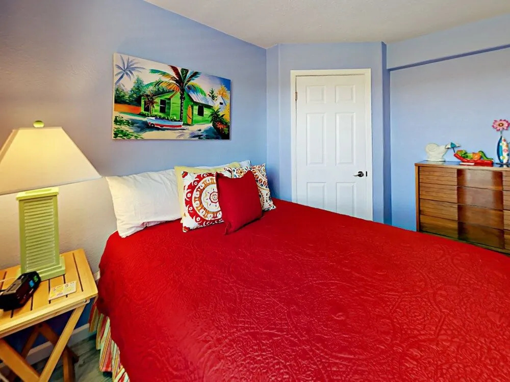 Split Level Stunner in Port Aransas by RedAwning