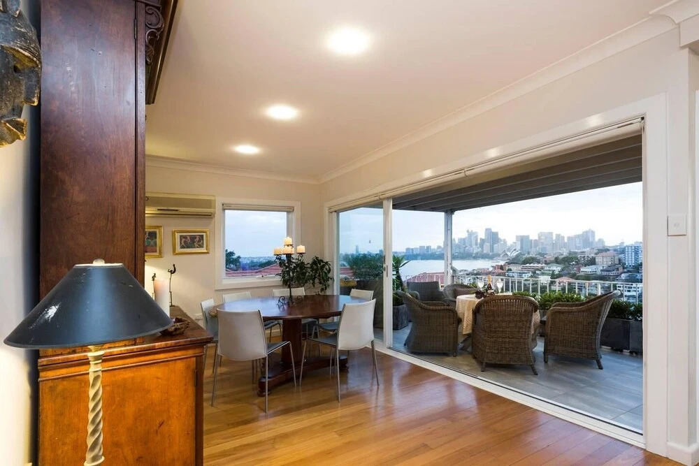 Deco Penthouse With Sydney Harbour Views