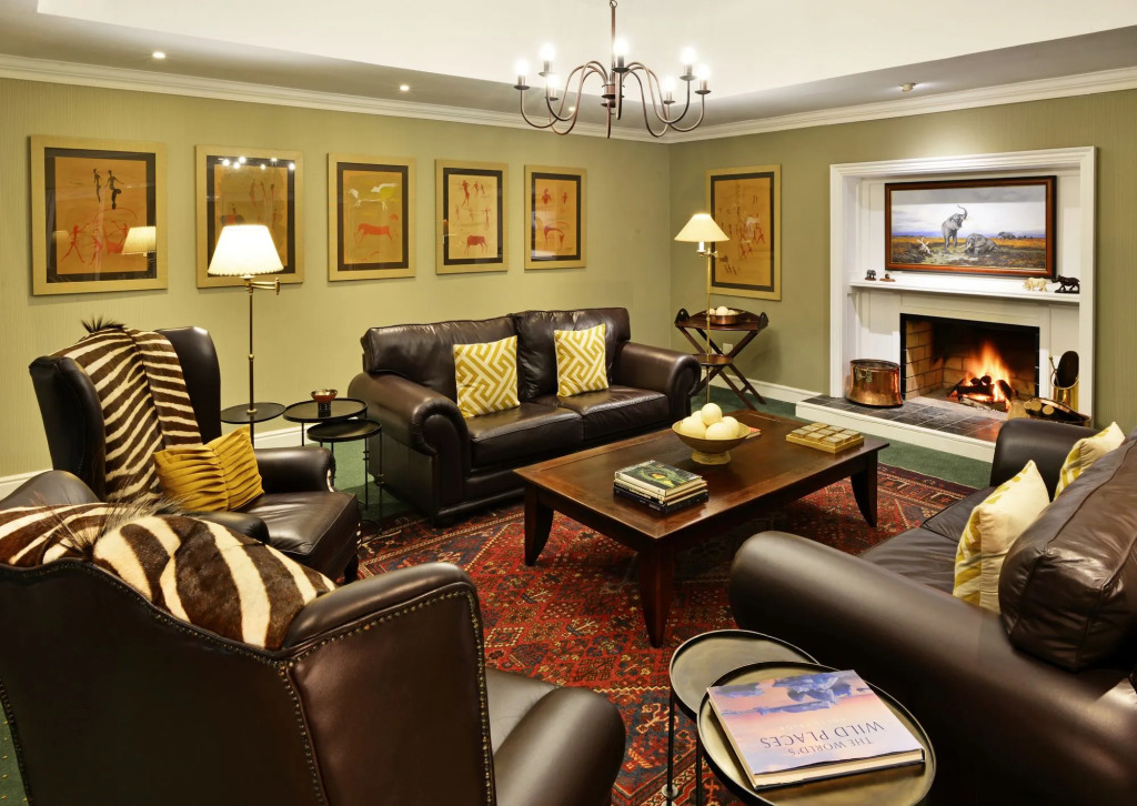 Founders Lodge by Mantis