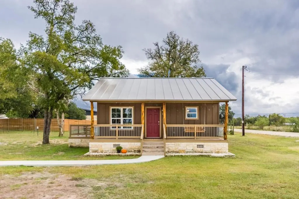Vineyard Trail Cottages - Adults Only
