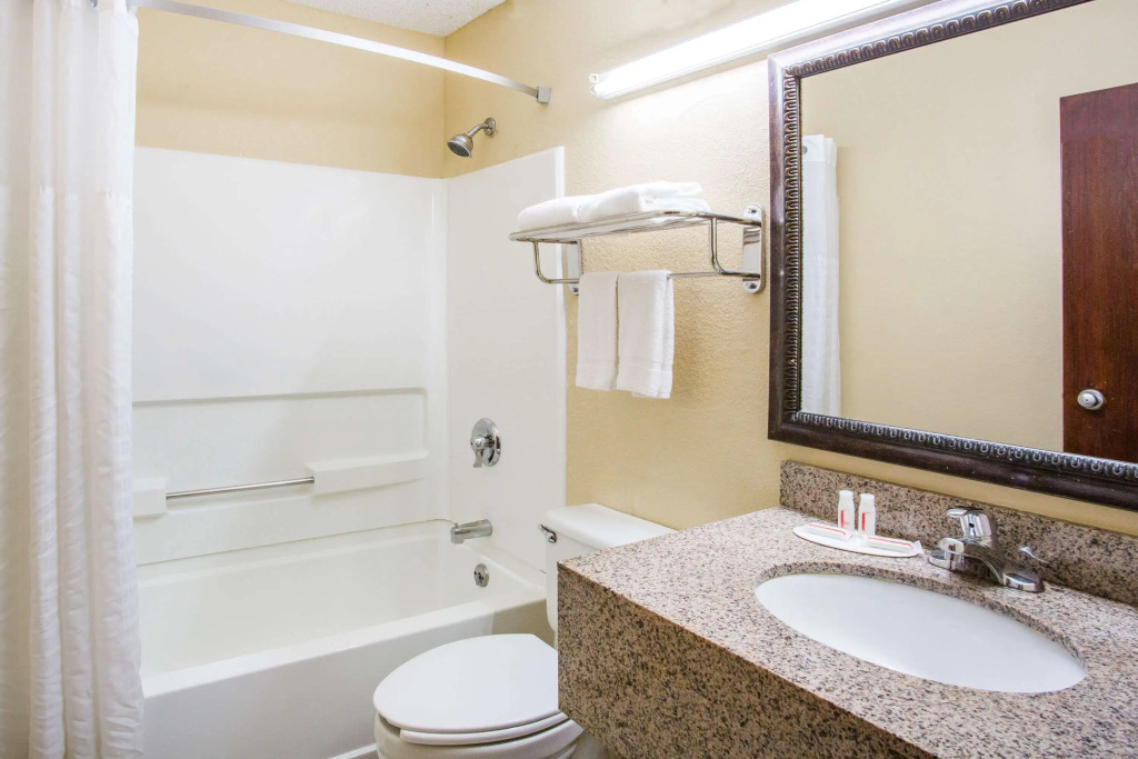 Super 8 by Wyndham Harrisonburg