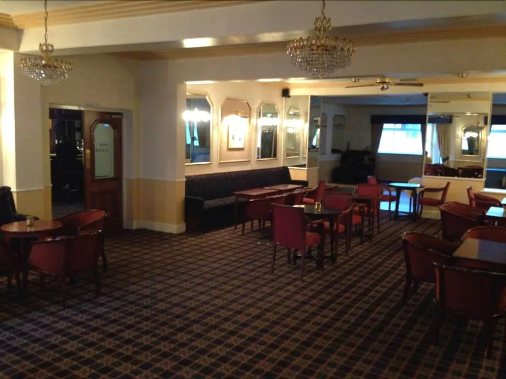 Rivelyn Hotel Bar & Restaurant